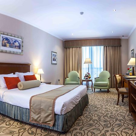 La Quinta By Wyndham Dubai Jumeirah Екстериор снимка