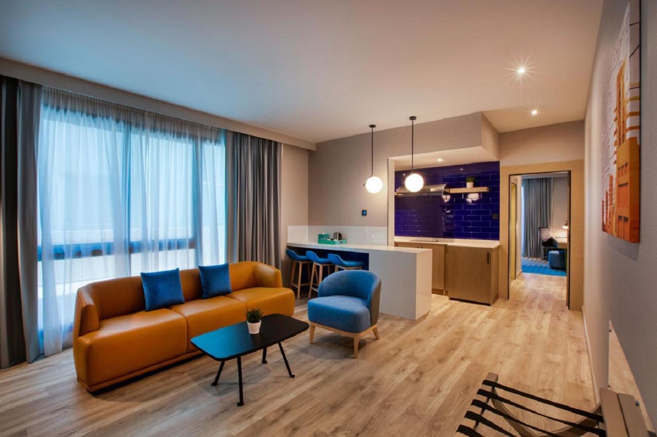 La Quinta By Wyndham Dubai Jumeirah Екстериор снимка
