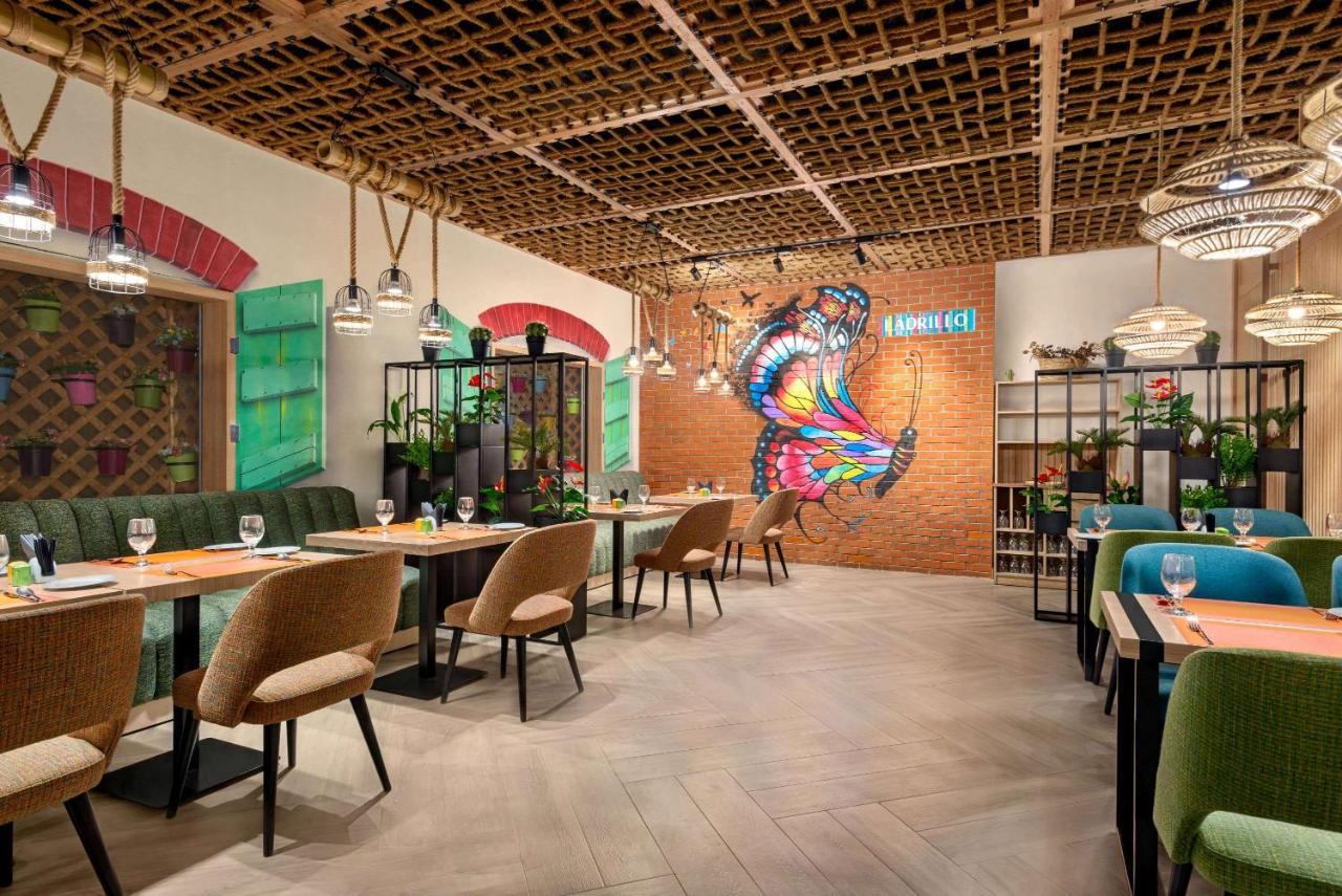 La Quinta By Wyndham Dubai Jumeirah Екстериор снимка