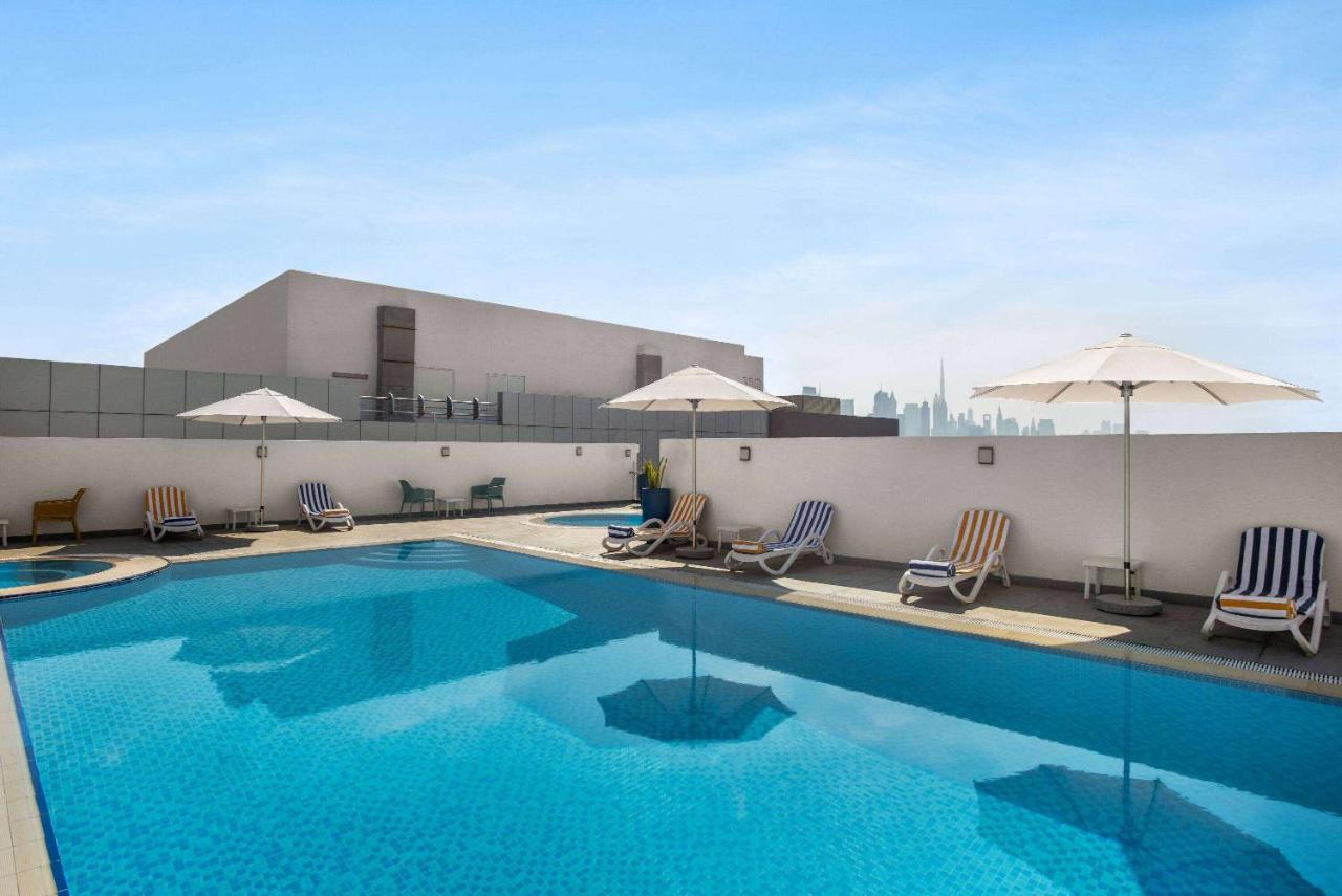 La Quinta By Wyndham Dubai Jumeirah Екстериор снимка