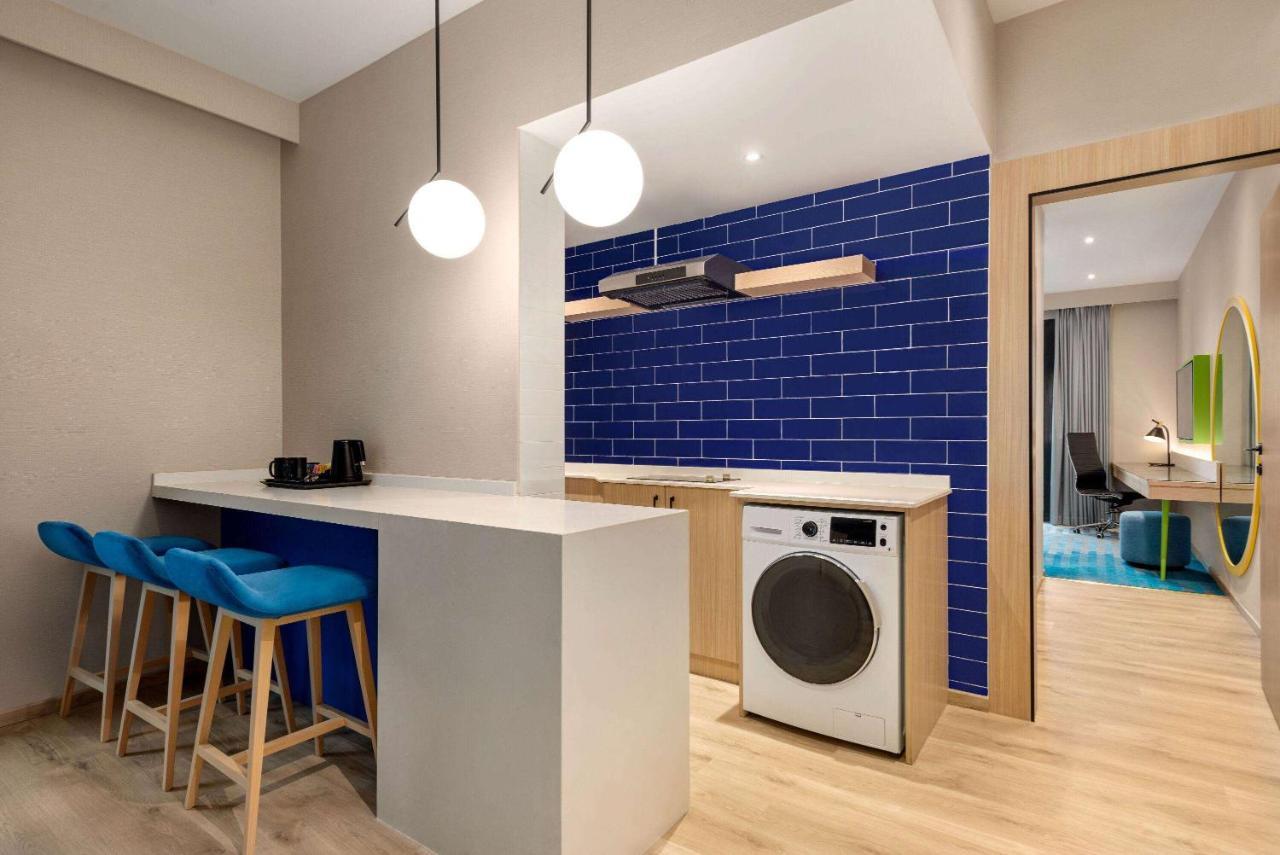 La Quinta By Wyndham Dubai Jumeirah Екстериор снимка