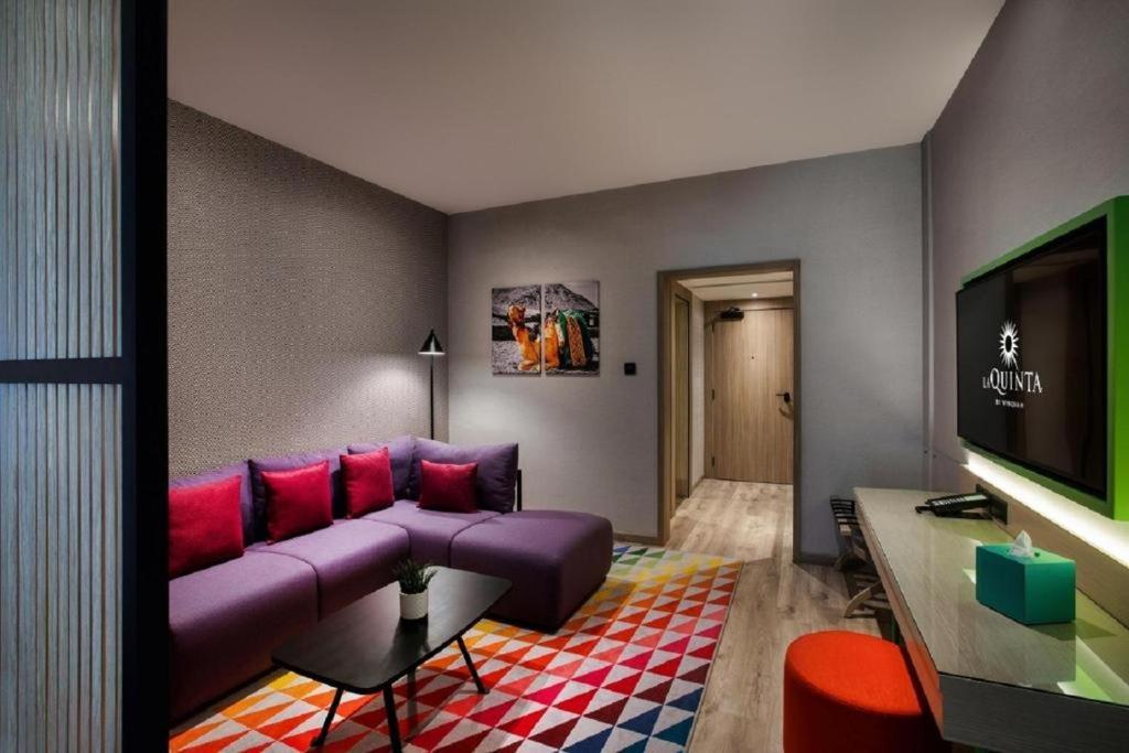 La Quinta By Wyndham Dubai Jumeirah Екстериор снимка
